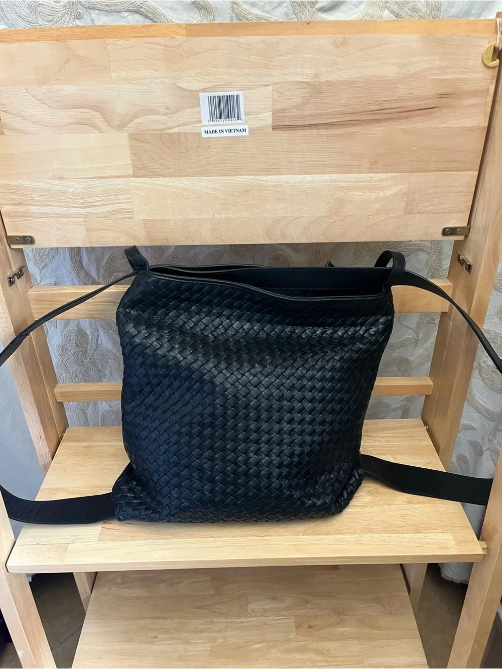 Giorgia Milani sleek black